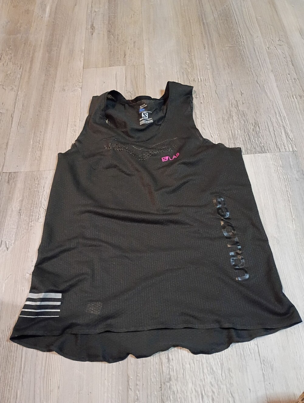 Workout Top - Picture 2 of 4